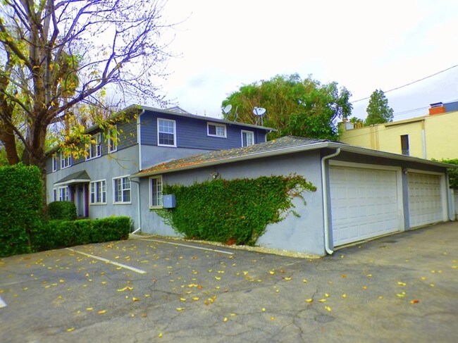 Foto del edificio - 13573 Moorpark St