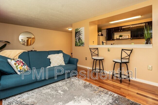 Building Photo - 7600 Portadown Ct