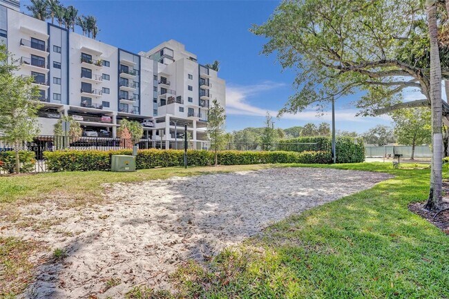 Foto del edificio - 516 SE 1st Cir
