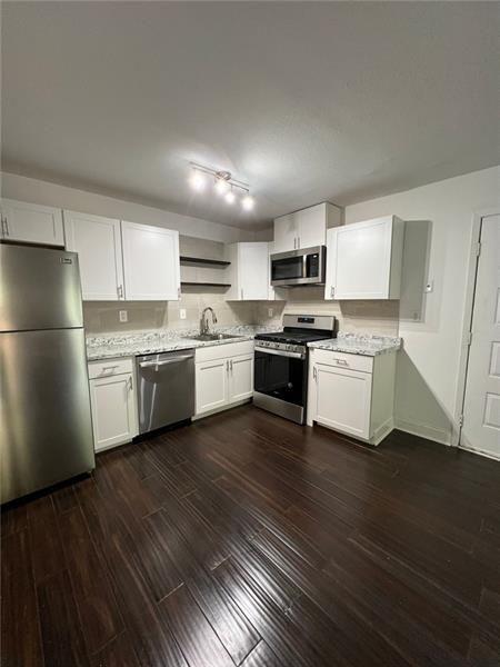 Building Photo - 909 Dunbar Dr