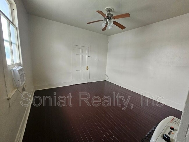 Building Photo - 3201 Lafitte Ave