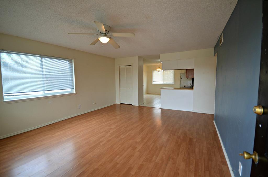 Primary Photo - 5630 Brookview Ct