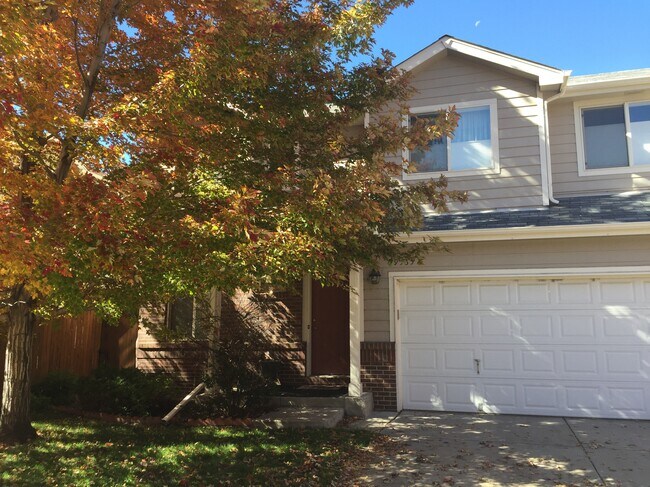 Building Photo - 9565 E Iowa Cir