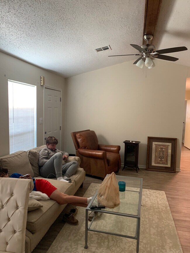 204 Briarcliff Dr, Youngsville, LA 70592 House Rental in Youngsville, LA