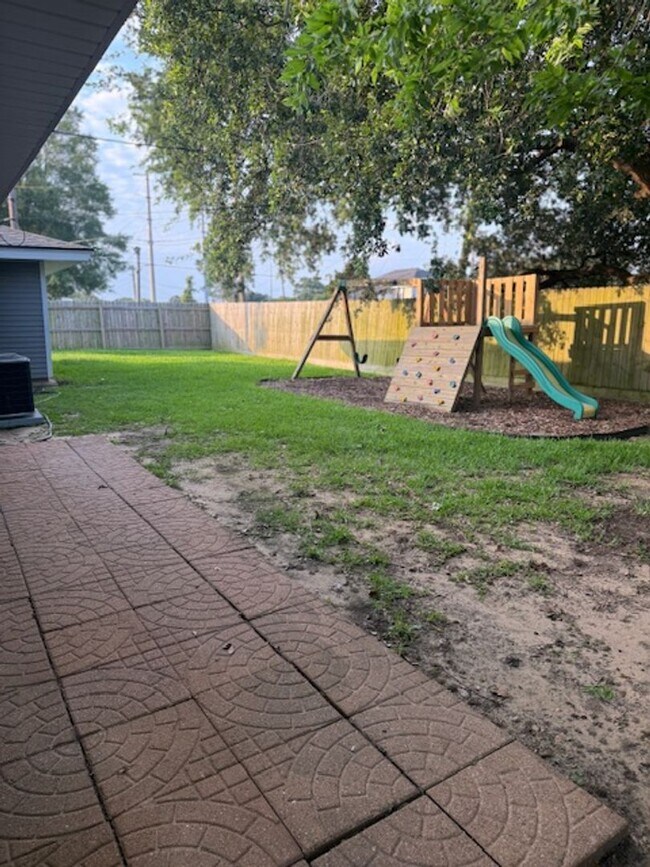 Building Photo - February movein