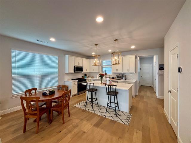 Building Photo - 314 Sunset Ln