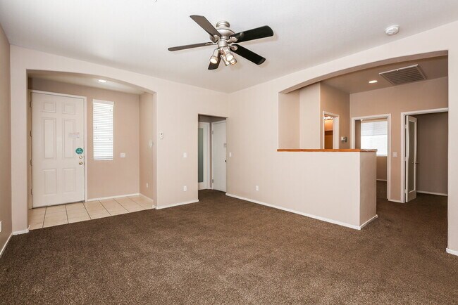 Building Photo - 5635 Indian Springs St