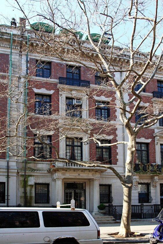 Building Photo - CO-OP