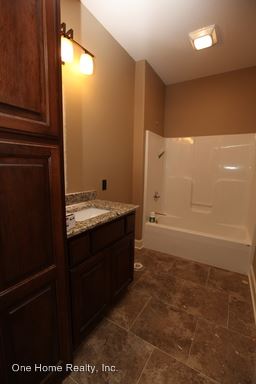 Building Photo - 11647 Ridgeway Ct