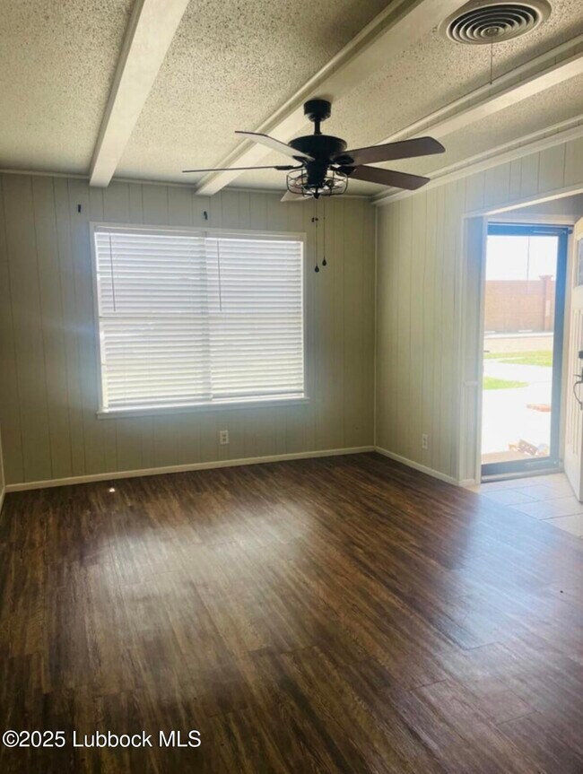 Building Photo - 3420 Bangor Dr
