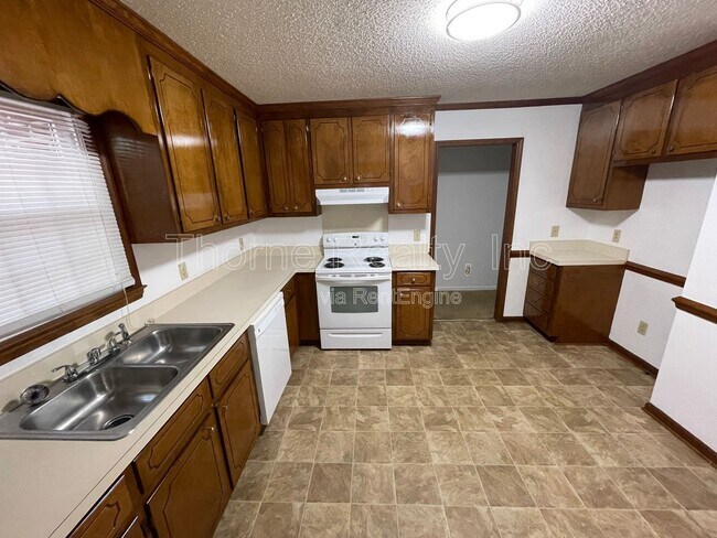 Building Photo - 101 Opossum Trot Ct