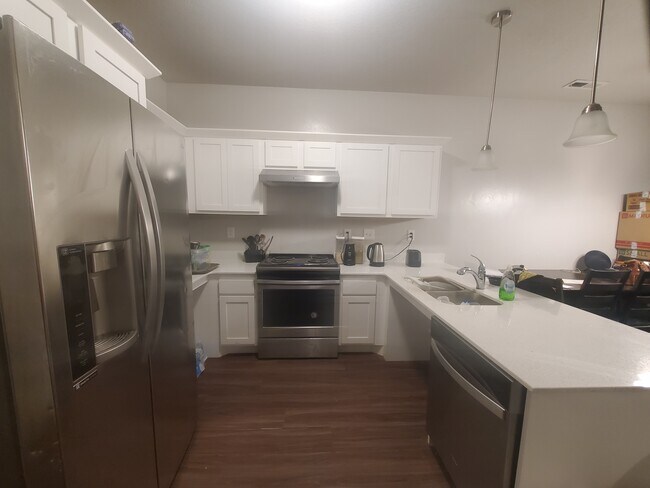 Building Photo - 1761 W Terra Vista Dr