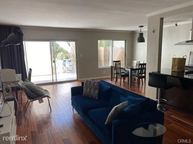 Building Photo - 2 br, 2 bath Condo - 1045 N Kings Rd