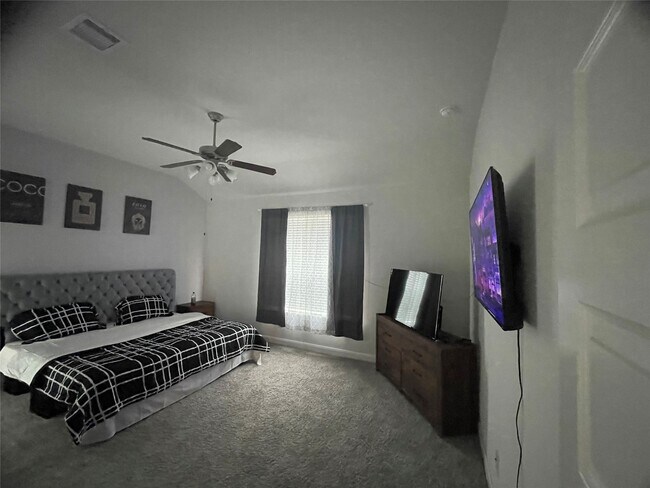 Building Photo - 1991 Shim Ball Wy