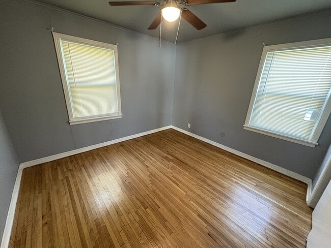 Foto del edificio - 627 E Young Pl