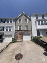 Building Photo - 328 Falcon Run