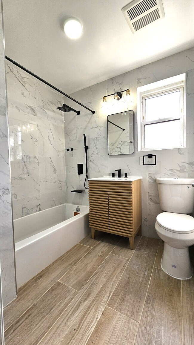 Foto del edificio - 288 W 236th St