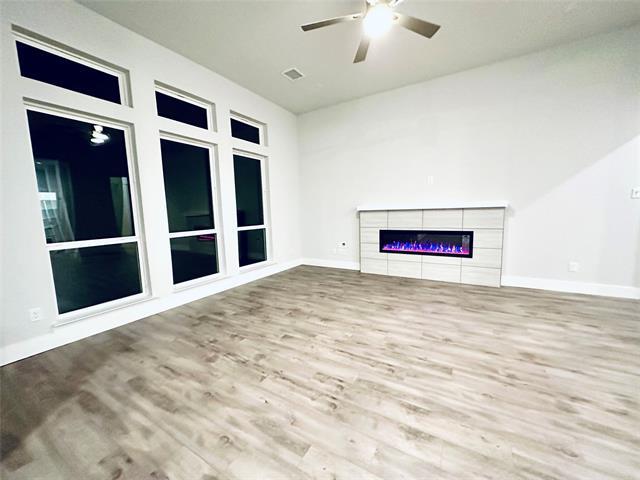 Foto del edificio - 6242 Lake Brook Dr