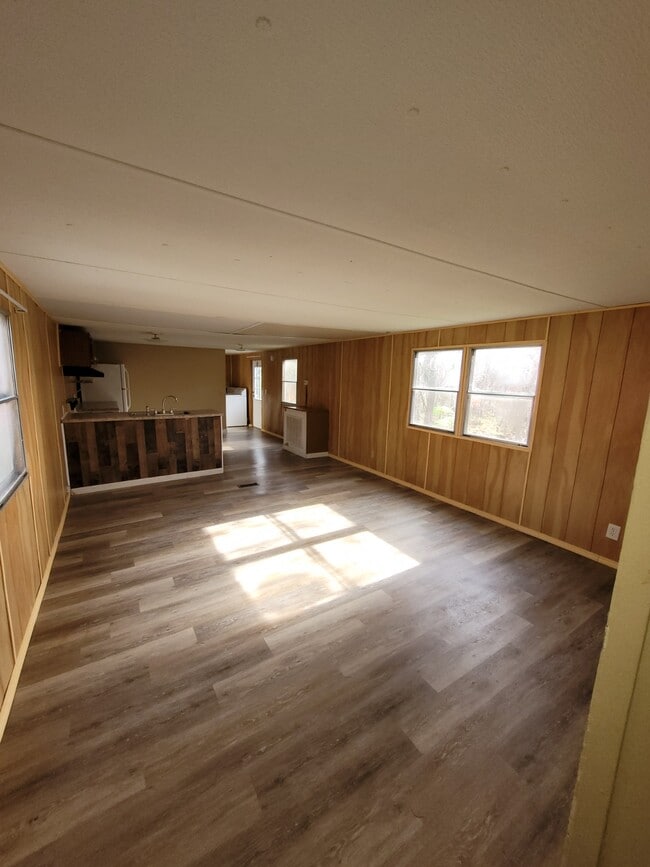Building Photo - 239 Harless Rd
