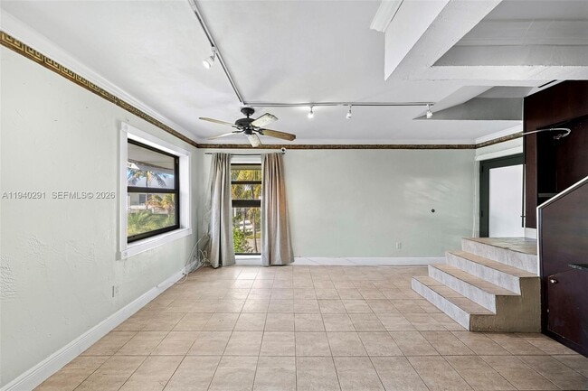 Building Photo - 230 Sunrise Dr