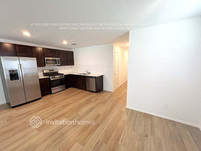 Foto del edificio - 3222 Crestone Dr