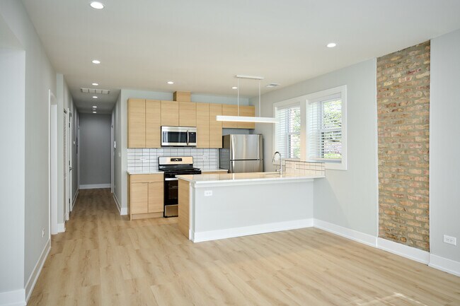 Foto del edificio - 2127 S Marshall Blvd