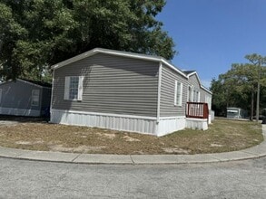 Building Photo - 9435 Sunset Dr