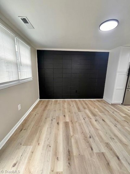 Building Photo - 1308 W Ridge St