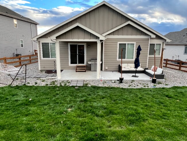 Building Photo - 4946 Olympus Dr