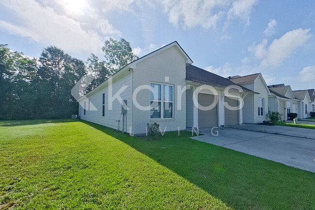 Foto del edificio - 4815 E Dacha Ln