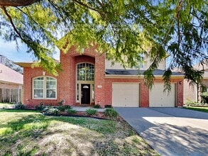 Building Photo - 2124 Ballycastle Dr