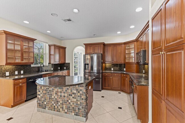 Building Photo - 6597 Marbletree Ln