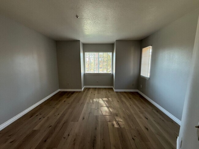 Foto del edificio - Jess Ranch- Brookhollow Condo, 55+ Communi...