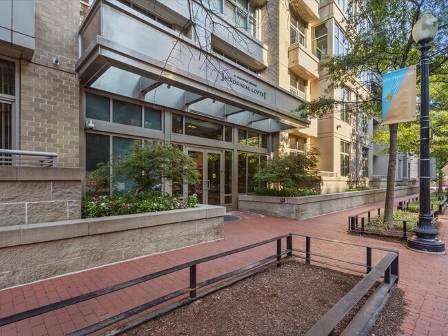 Foto del edificio - 811 4th St NW