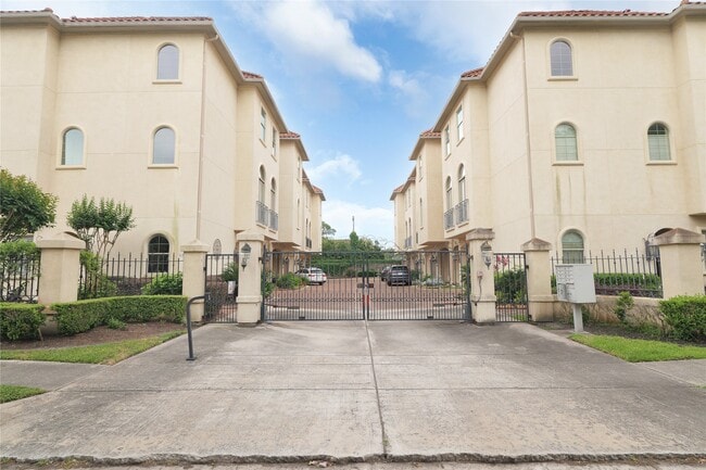 Building Photo - 5459 John Dreaper Dr