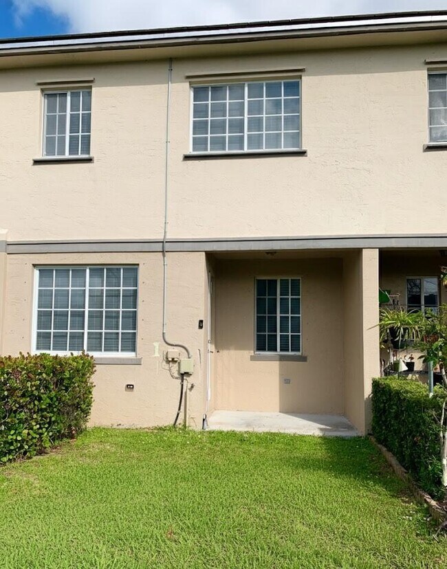 Foto del edificio - 2007 Nassau Dr