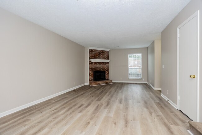 Building Photo - 3233 Autumn Dr