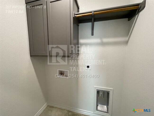 Foto del edificio - 207 Riptide Rd