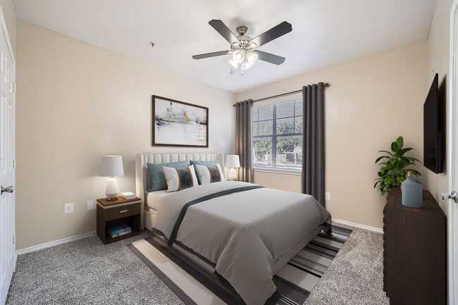 Building Photo - Bellwood Apartments