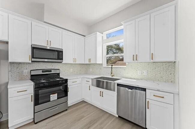 Foto del edificio - 4217 Rogers St