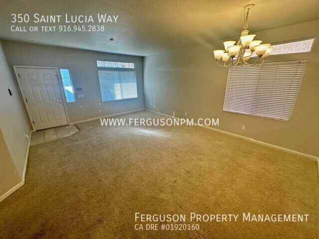 Foto del edificio - Spacious Four Bedroom Lincoln Home