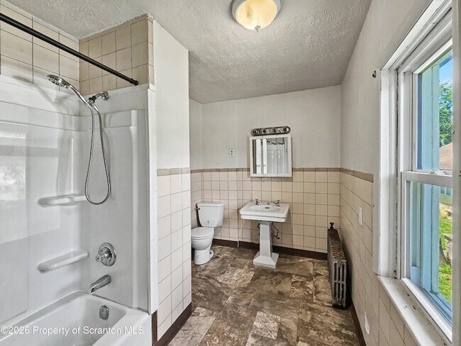 Foto del edificio - 1315 Farr St