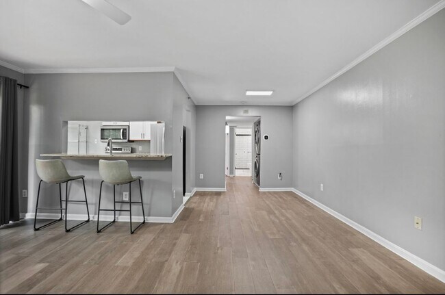 Building Photo - 4 Cedar Valley Pl