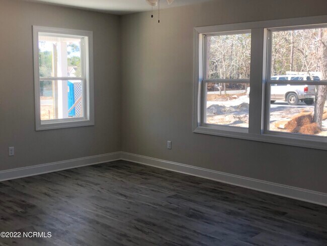 Building Photo - 1073 Morehead Rd