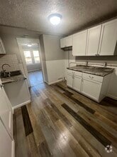 Building Photo - 117 N 60th St