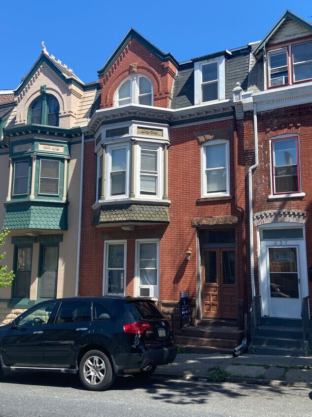 Primary Photo - 339 N 6th St