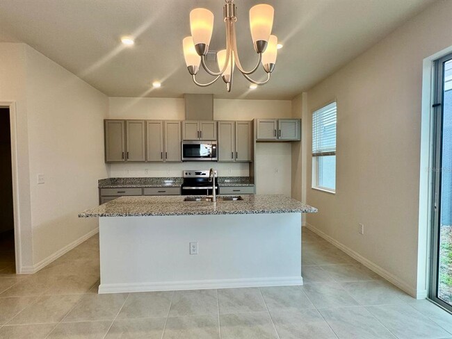 Building Photo - 9564 Westside Hls Dr