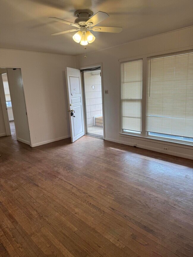 Foto del edificio - 2514 43rd St