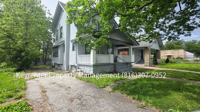 Building Photo - 2607 E 73rd St