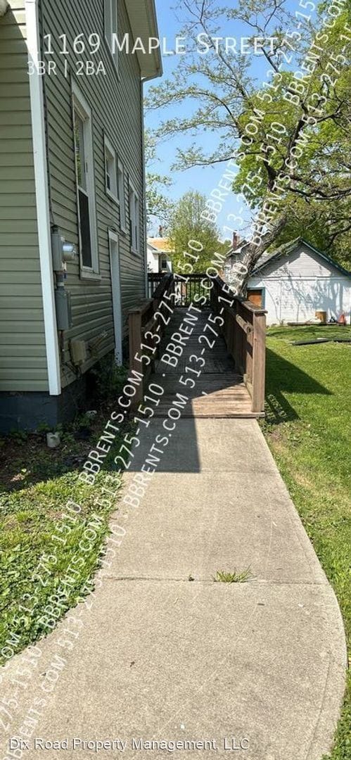 Building Photo - 3 br, 2 bath House - 11169 Maple Street,
